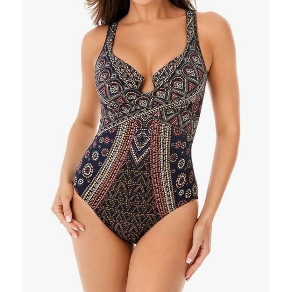 Miraclesuit womens Underwire swim suit one piece size 4